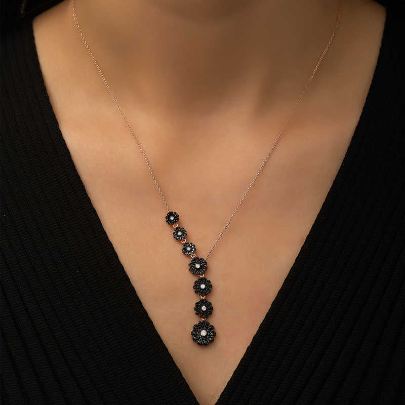 Gümüş Rose Sıralı Çiçekler Kolye